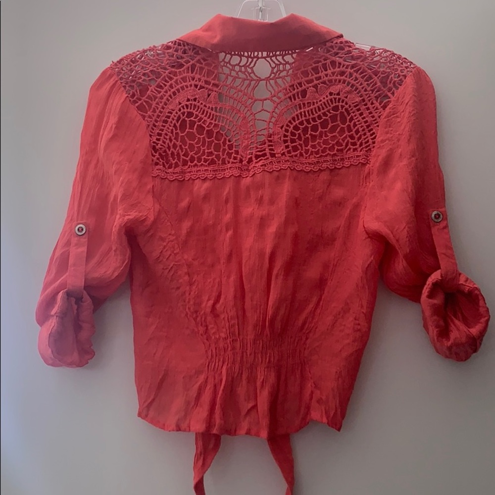 Crop button down top - Picture 3 of 4